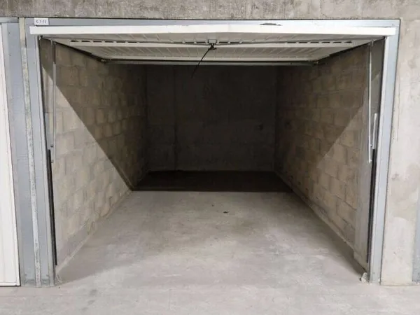Parking 15 m²