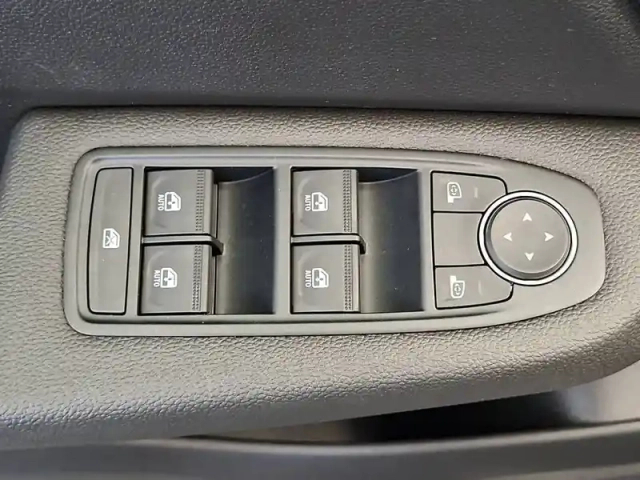 Renault Clio blue dci 100 ch gsr2 — photo 28