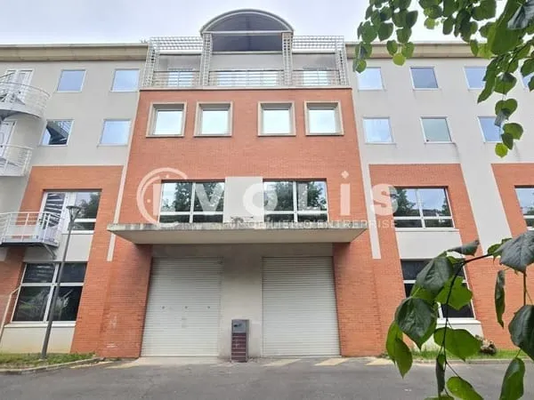 Locaux d'activité - A LOUER - 2 514 m² divisibles à partir de 293 m²