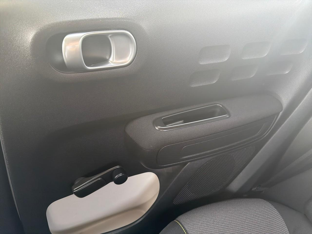 Citroën C3 1.2 puretech 83ch s&s shine — photo 20