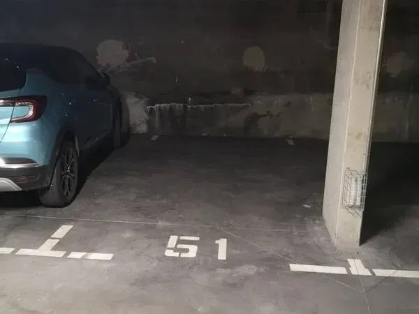 Parking 24 m²