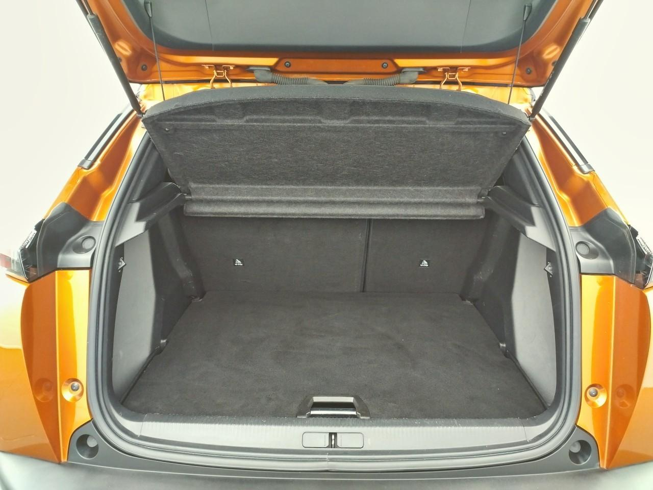 Peugeot 2008 1.2 puretech 130ch s&s gt line eat8 7cv — photo 14