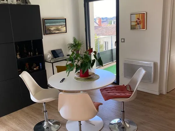 Appartement 50m2 résidence seniors Pessac