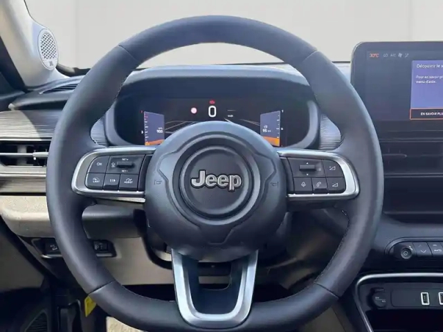Jeep Avenger 1.2 turbo t3 100ch altitude — photo 12