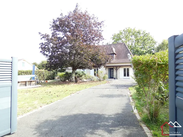 Maison traditionnelle périgourdine - 5 chambres - Parc arbo