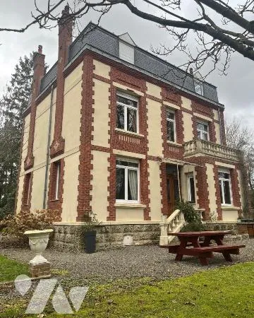 Maison 8 pièces 197 m²