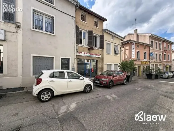 Commerce 45 m²