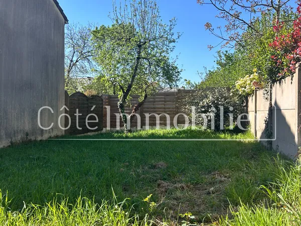 HAUTE INDRE - TERRAIN
