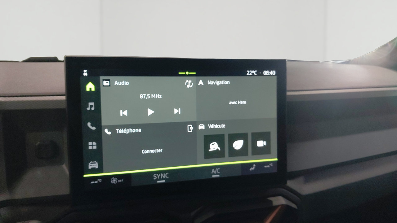 Dacia Bigster Mild Hybrid 140 — photo 16