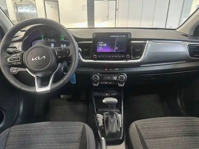 Kia Stonic 1.0 t-gdi 100 ch dct7 — photo 10