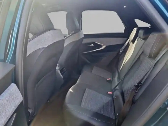 Peugeot 3008 electrique 210 ch 73 kwh — photo 12