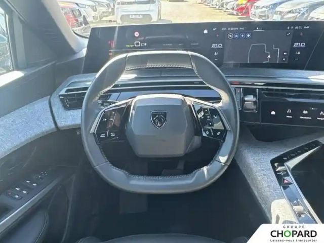 Peugeot 5008 electrique 210 ch 73 kwh — photo 92