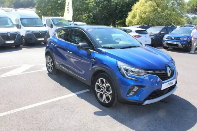 Renault Captur tce 155 edc fap — photo 7