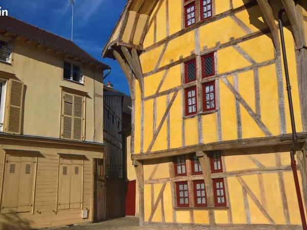 Loue studio 28 m2 meublé Troyes centre