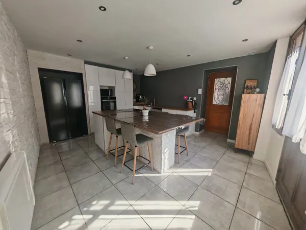Maison 6 pièces 145 m²