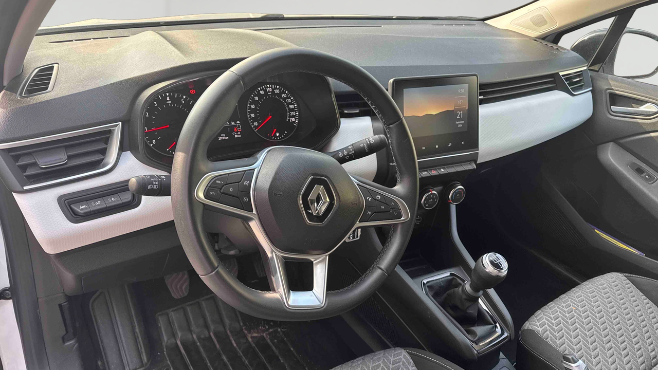 Renault Clio TCe 90 — photo 10