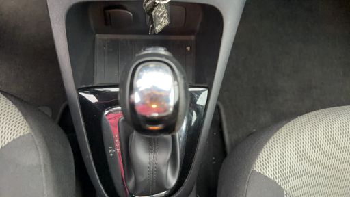 Renault Captur 1.5 dCi Energy 90 EDC6 - Business – 2016 – 146863 km – Diesel – Boîte Automatique — photo 13