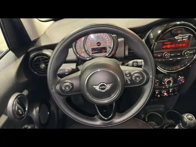 Mini Mini 5 portes cooper d 116ch — photo 9