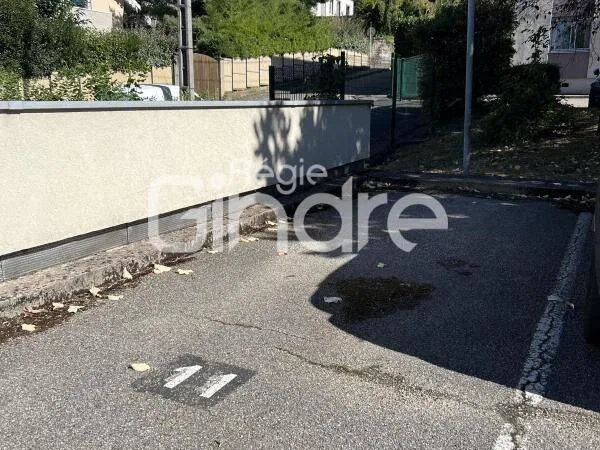 Parking 8 m²