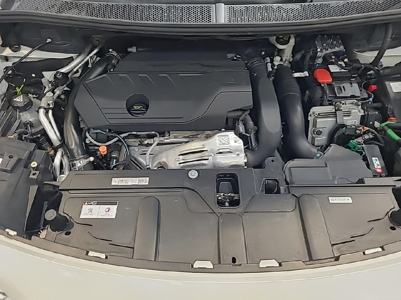 Peugeot 3008 hybrid 225 e-eat8 allure — photo 15