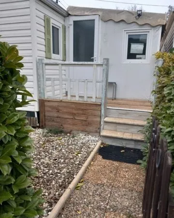 Logement atypique Vente Villeneuve-Loubet 3p 43m² 45000€