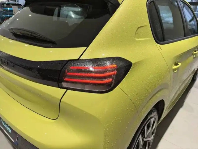 Peugeot 208 100 s&amp;s bvm6 — photo 70