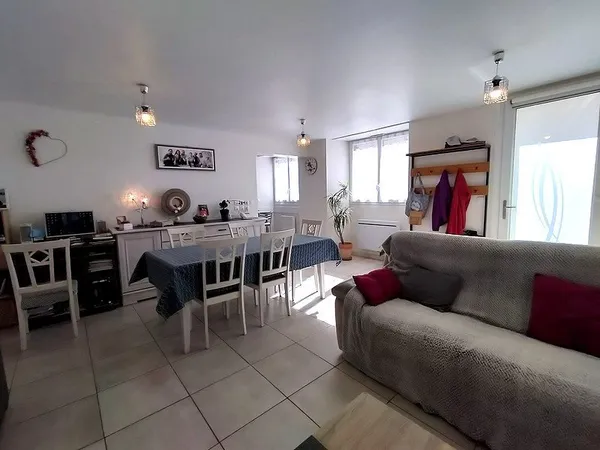 Maison à Meslay du Maine