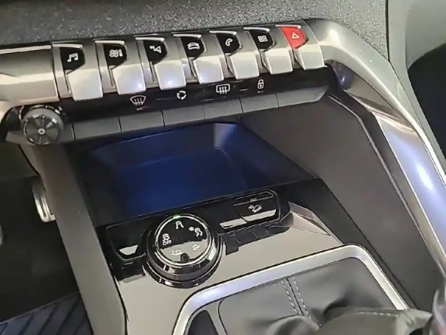 Peugeot 3008 bluehdi 130ch s&amp;s bvm6 — photo 21