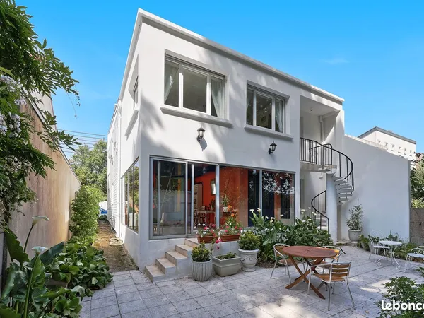 Maison familiale 9 pièces - 182 m2 - Sainte-Thérèse
