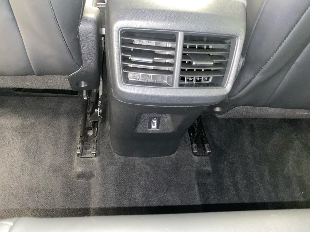 Citroën C5 Aircross bluehdi 130 s&s eat8 c-series — photo 23