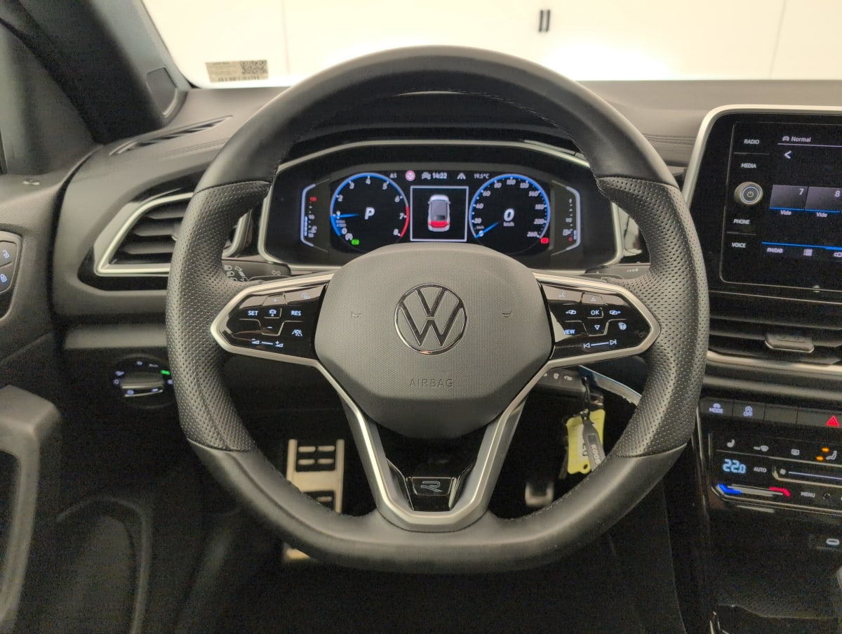 Volkswagen T-Roc Cabriolet — photo 13