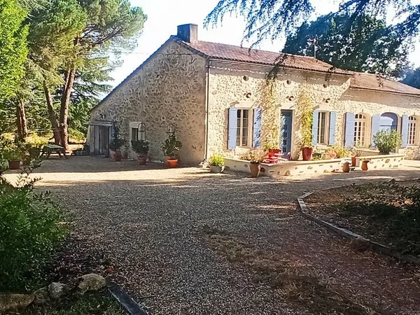Maison à vendre à Port-Sainte-Foy-et-Ponchapt (33220) Dordogne