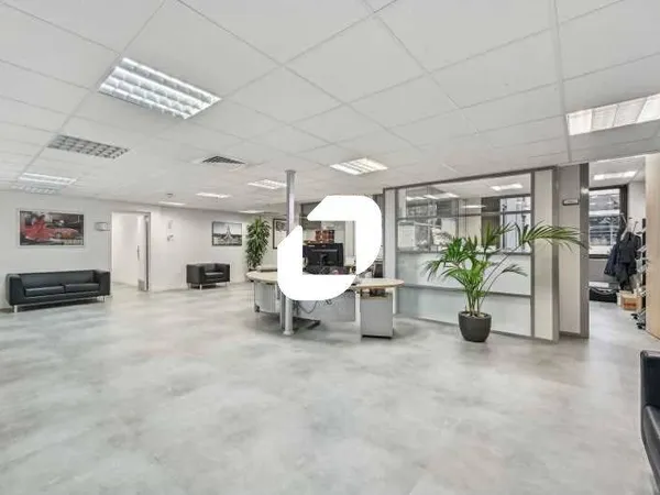 Bureau 1236 m²