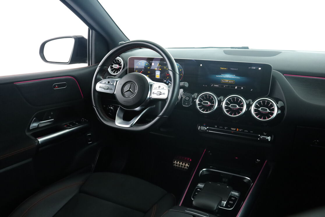 Mercedes-Benz Classe B 220 AMG Line 4Matic 7G-DCT — photo 12