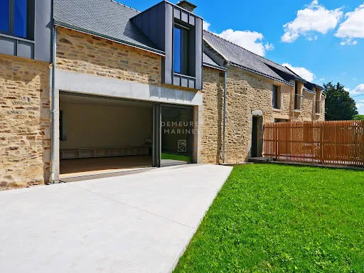 Maison 9 pièces 217 m²