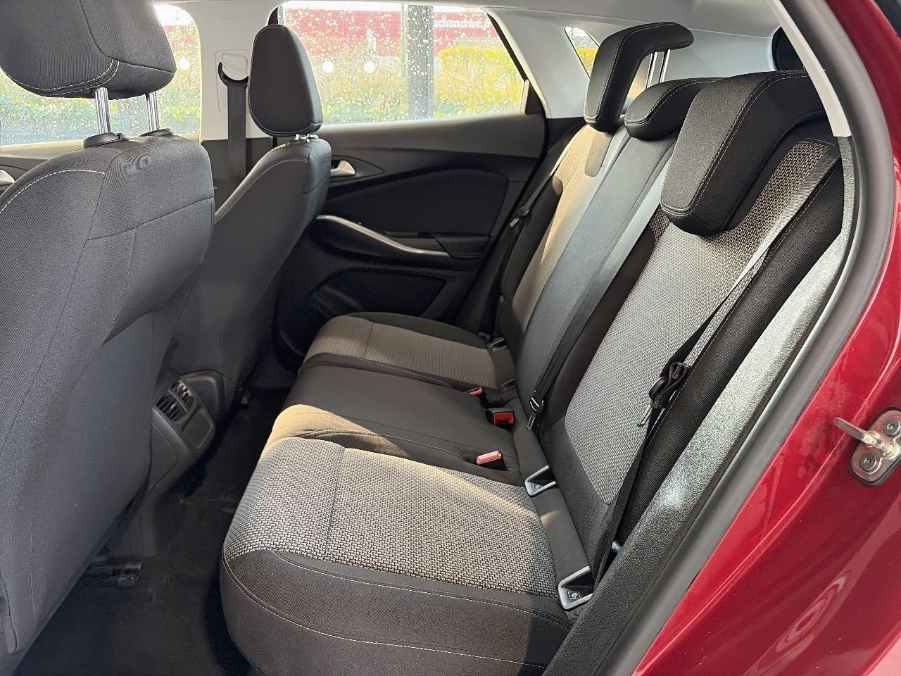 Opel Grandland x 1.2 turbo 130 ch edition — photo 10
