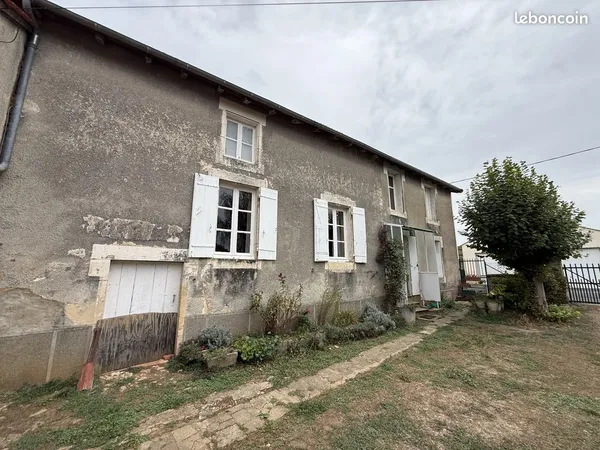 Longère 6 pièces 145 m²