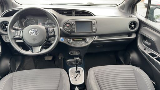 Toyota Yaris 1.5 VVT-i 100 Hybrid E-CVT - Collection – 2018 – 36785 km – Hybride essence – Boîte Automatique — photo 28