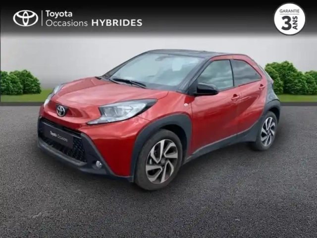 Toyota Aygo X 1.0 vvt-i 72ch design my24 — photo 1
