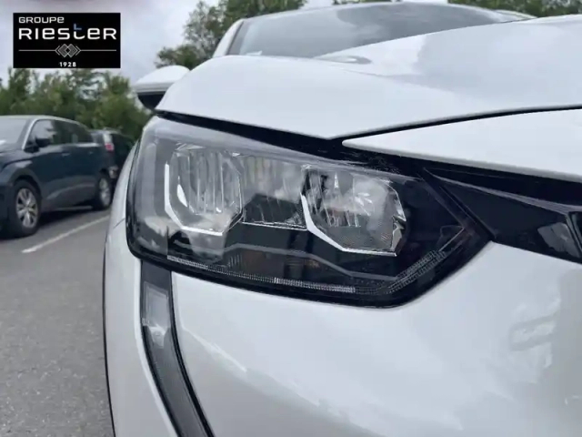 Peugeot 208 electrique 50 kwh 136ch — photo 16