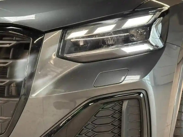 Audi Q2 35 tdi 150ch  s line s tronic 7 — photo 9