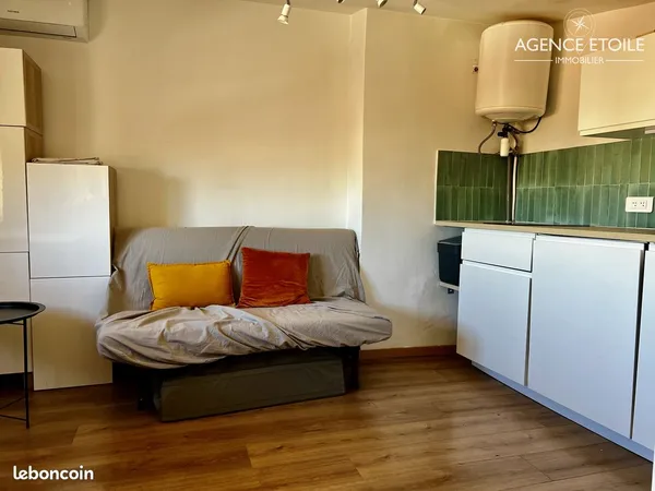 Studio 1 pièce 14 m²