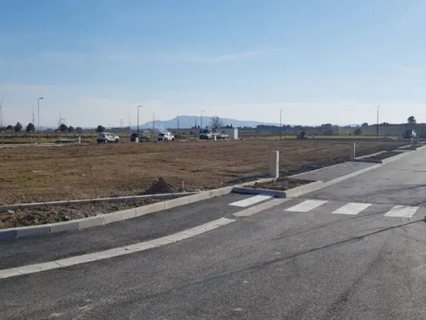 Terrain 400 m²