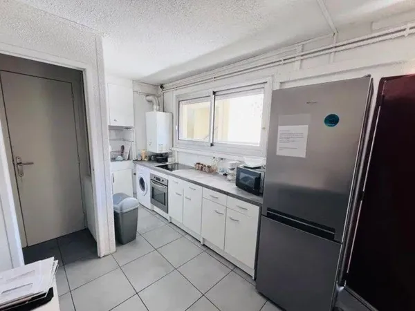 Chambre dispo dans coloc conviviale 75m²