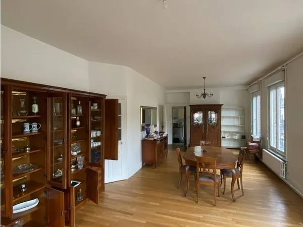 Appartement 4 pièces 124 m²