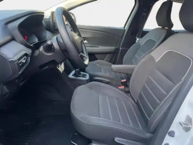 Dacia Sandero 1.0 tce 90ch expression cvt — photo 14