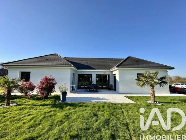 Maison de plain-pied 6 pièces 155 m²