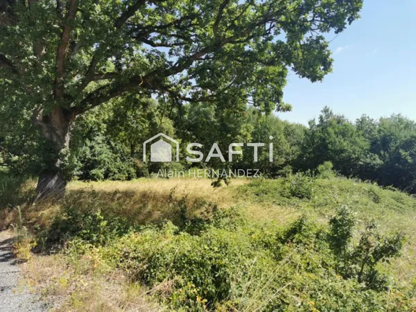 BOUSSENS- AU CALME BEAU TERRAIN CONSTRUCTIBLE DE 1760M2 - 45.000€