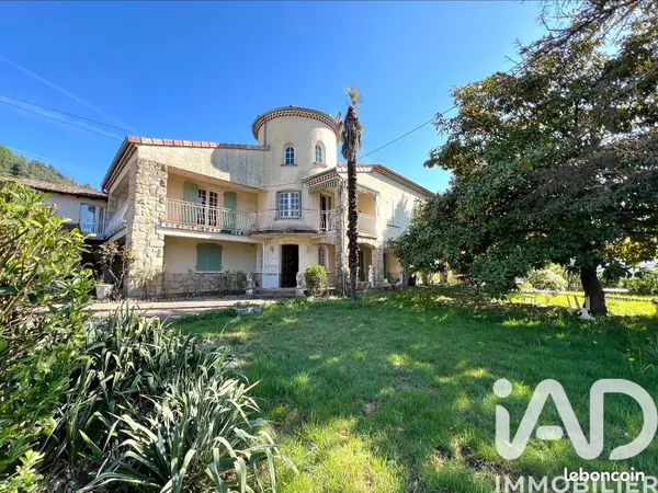 Propriété 14 pièces 420 m²