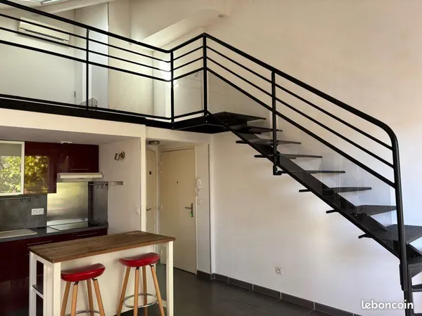 Martigues centre | un loft avec une vue qui change tout 🌊